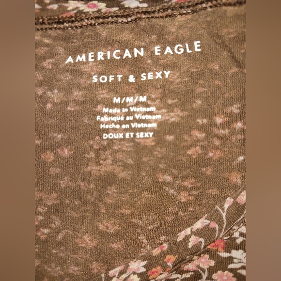 AMERICAN EAGLE SOFT AND SEXY TOP SIZE MEDIUM - Picture 3 of 3